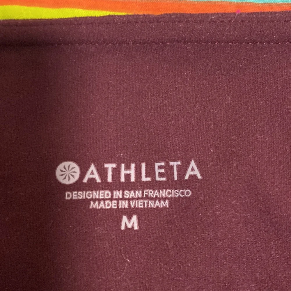 Athleta performance size medium burgundy, in color fast shipping_7